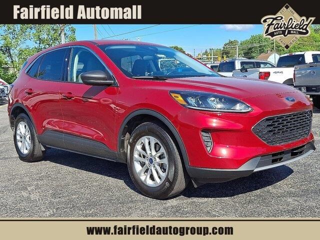 2022 Ford Escape SE — photo 1 of 13