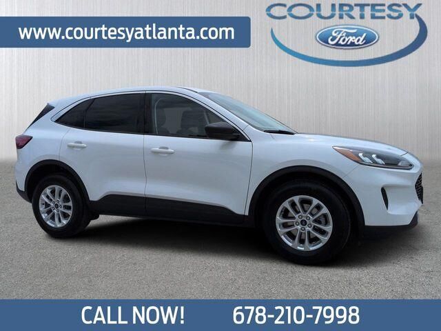 2022 Ford Escape SE — photo 1 of 26