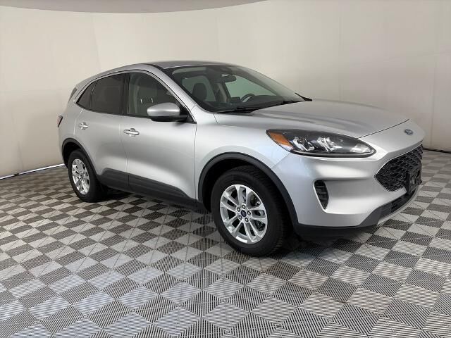 2020 Ford Escape SE — photo 1 of 45