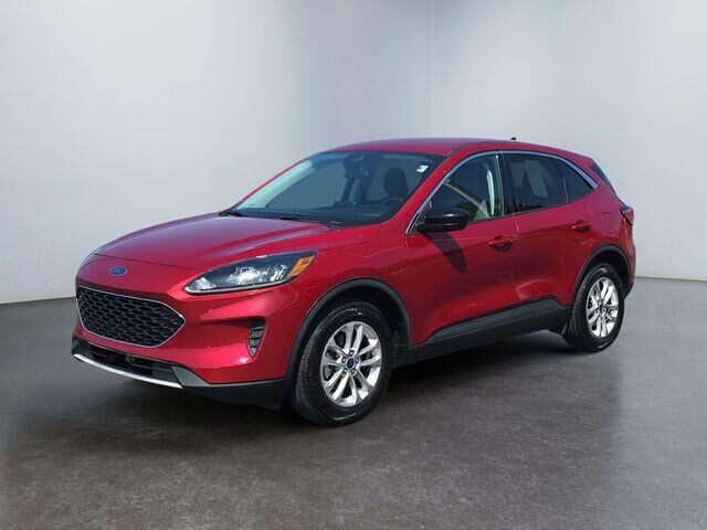 2021 Ford Escape SE — photo 1 of 13