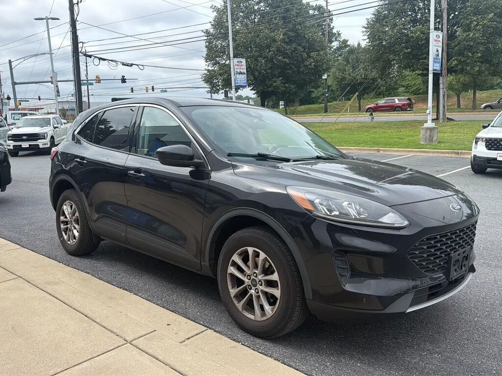 2021 Ford Escape SE — photo 1 of 41