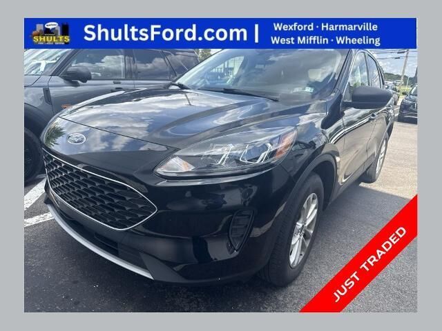 2022 Ford Escape SE — photo 1 of 13