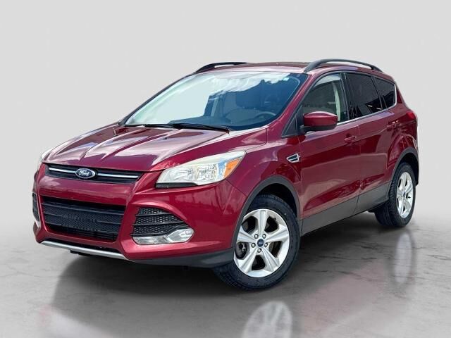 2015 Ford Escape SE — photo 1 of 13