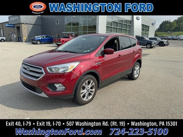 2017 Ford Escape SE — photo 1 of 5