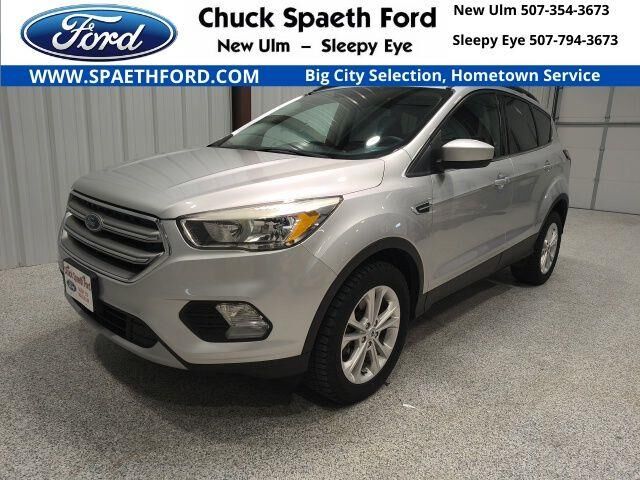 2017 Ford Escape SE — photo 1 of 13
