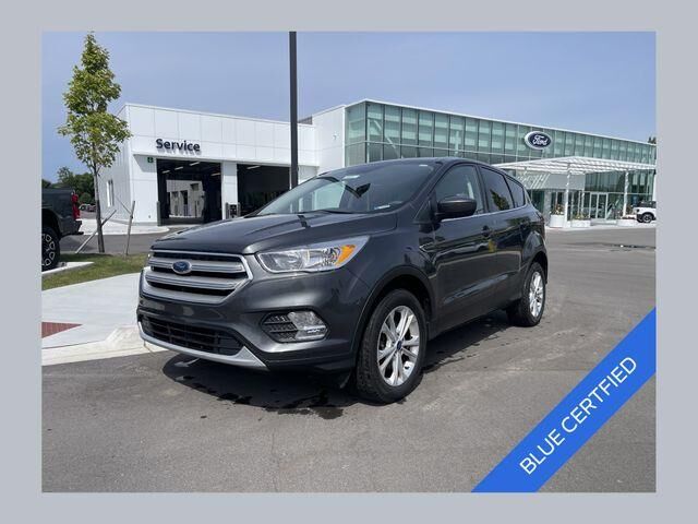 2019 Ford Escape SE — photo 1 of 18