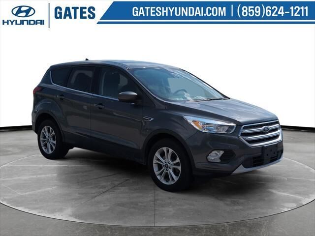 2019 Ford Escape SE — photo 1 of 39