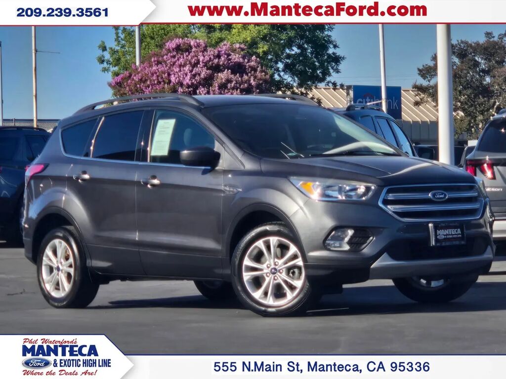 2018 Ford Escape SE — photo 1 of 13