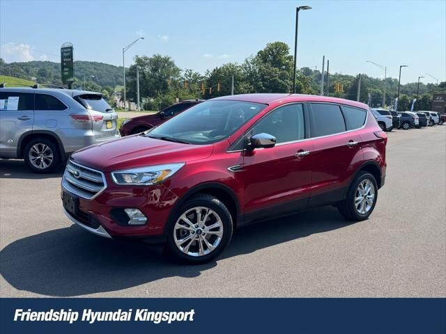 2019 Ford Escape SE — photo 1 of 13