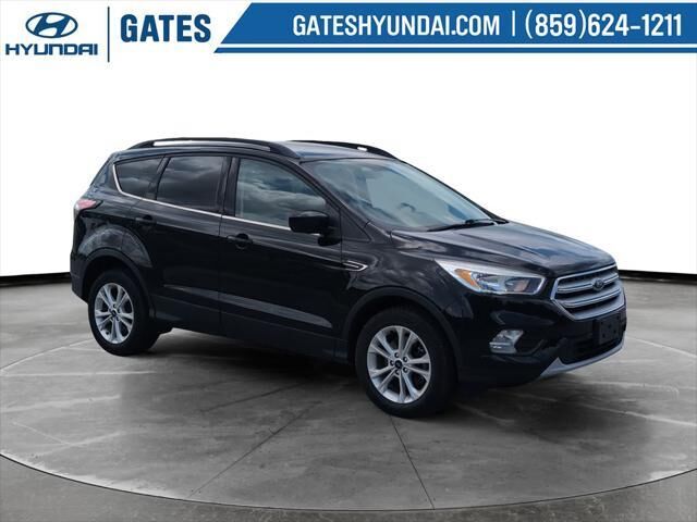 2018 Ford Escape SE — photo 1 of 13