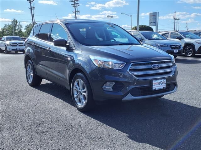 2019 Ford Escape — photo 1 of 13