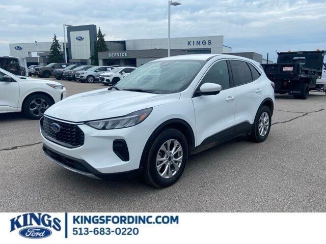 2023 Ford Escape Active — photo 1 of 26