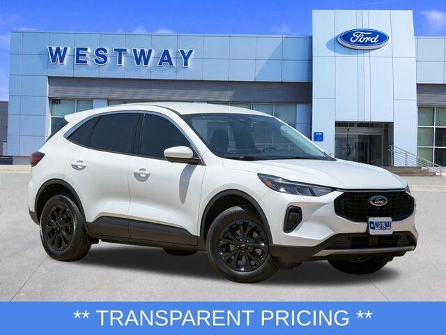 2023 Ford Escape Active — photo 1 of 26