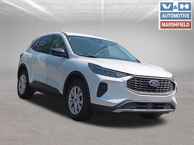 2023 Ford Escape Active — photo 1 of 4