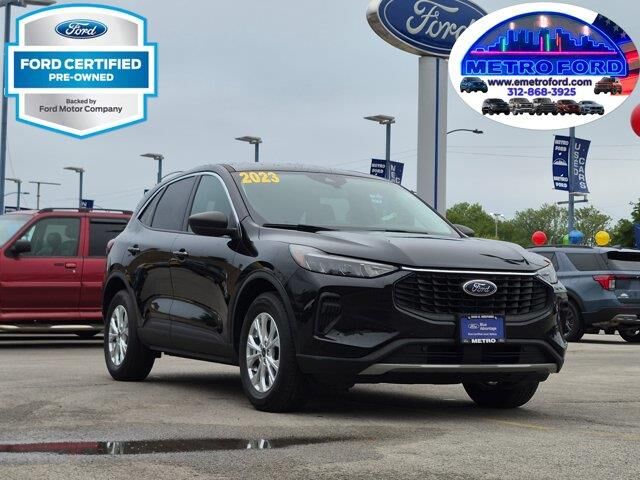 2023 Ford Escape Active — photo 1 of 26