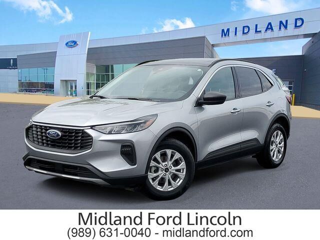 2024 Ford Escape Active — photo 1 of 26