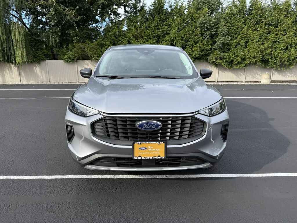 2024 Ford Escape Active — photo 1 of 13