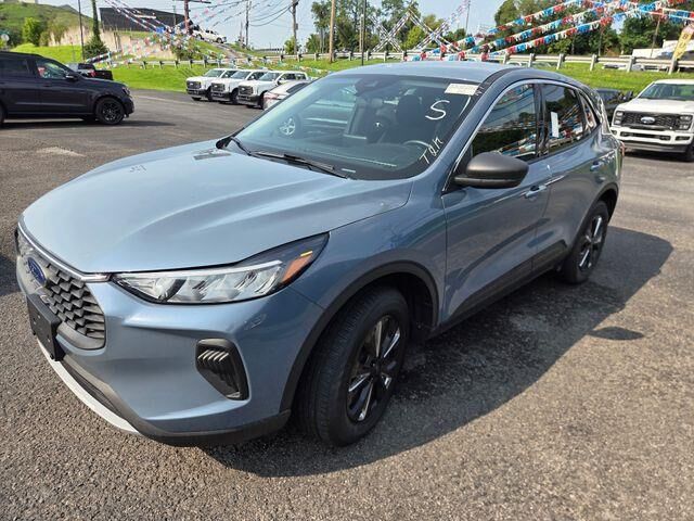 2024 Ford Escape Active — photo 1 of 2