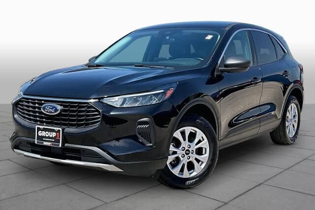 2024 Ford Escape Active — photo 1 of 25