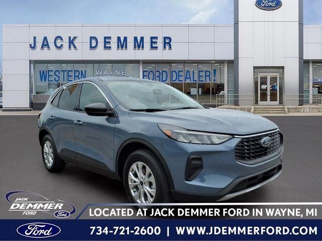 2024 Ford Escape Active — photo 1 of 39