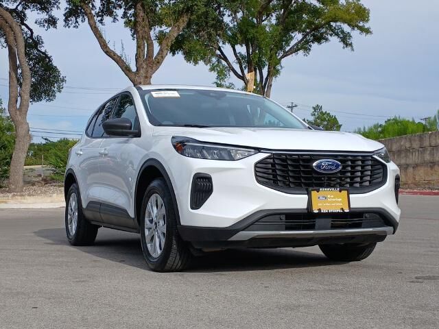 2025 Ford Escape Active — photo 1 of 13