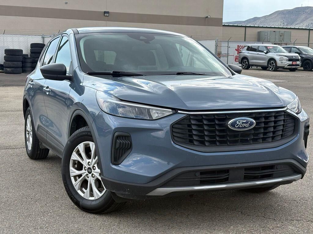 2025 Ford Escape Active — photo 1 of 26