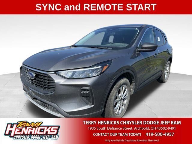 2023 Ford Escape Active — photo 1 of 26