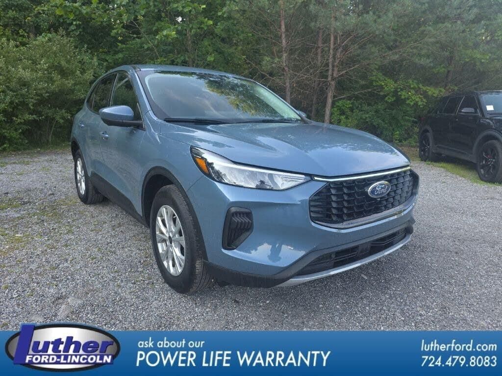 2023 Ford Escape Active — photo 1 of 2