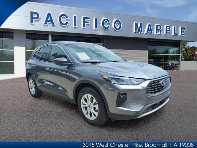 2023 Ford Escape Active — photo 1 of 26