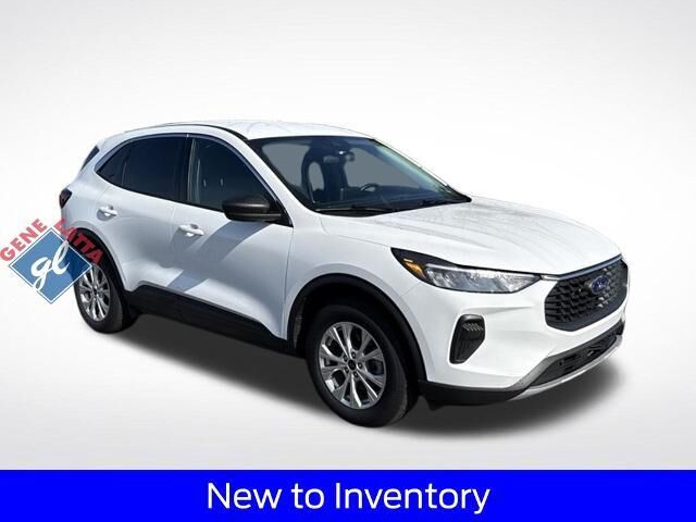 2024 Ford Escape Active — photo 1 of 5