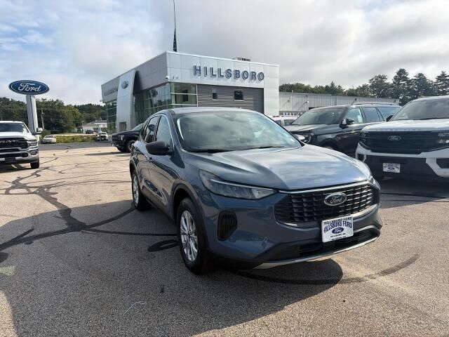 2024 Ford Escape Active — photo 1 of 26