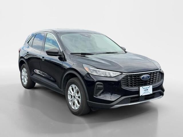 2024 Ford Escape Active — photo 1 of 13