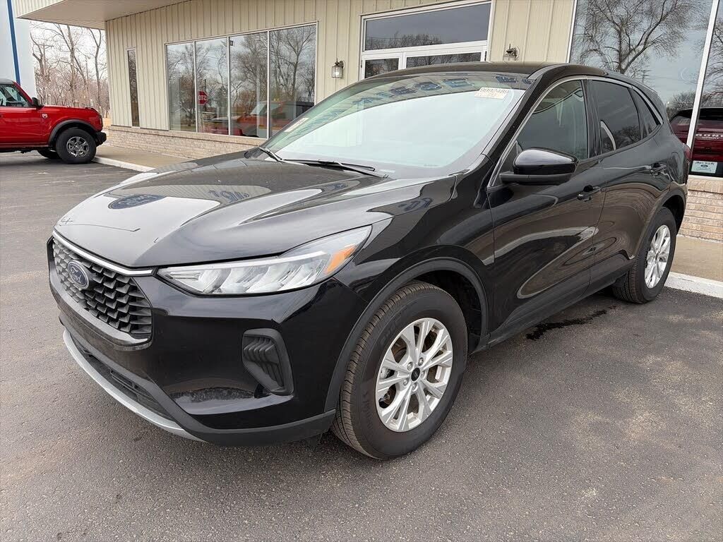 2023 Ford Escape Active — photo 1 of 1