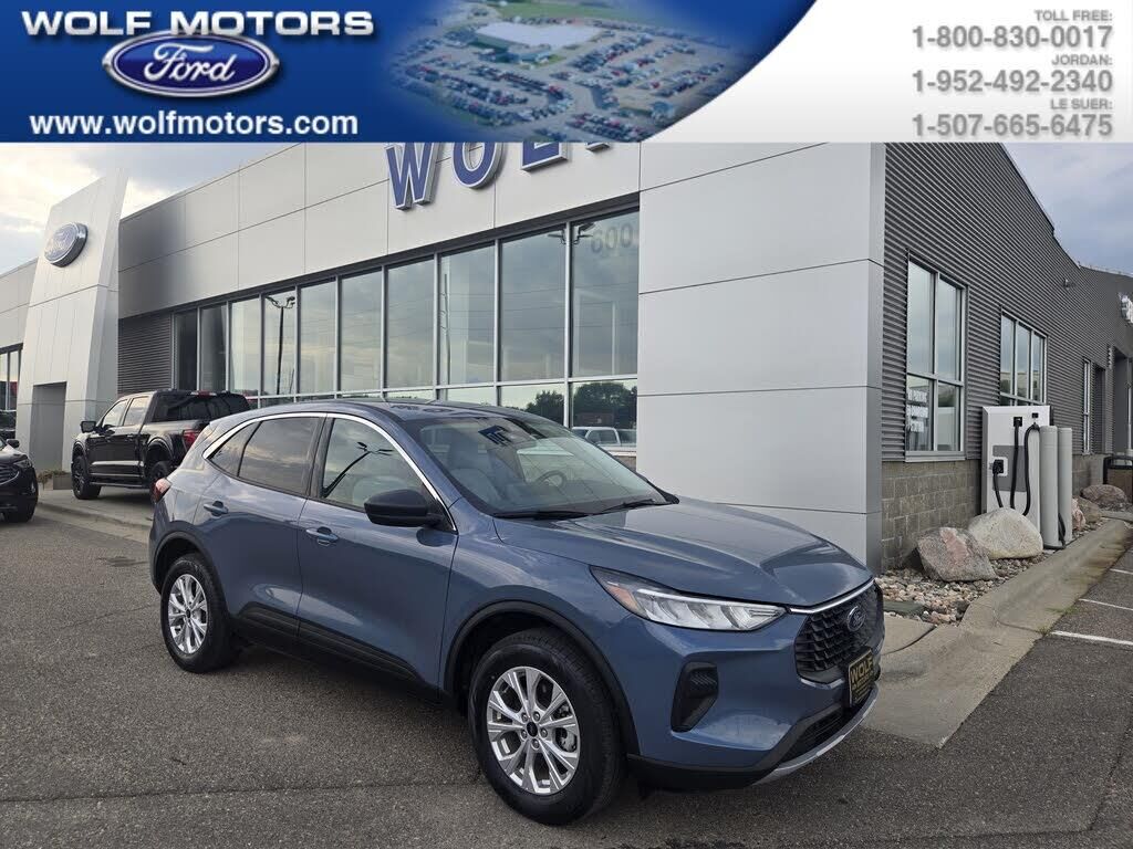 2024 Ford Escape Active — photo 1 of 1