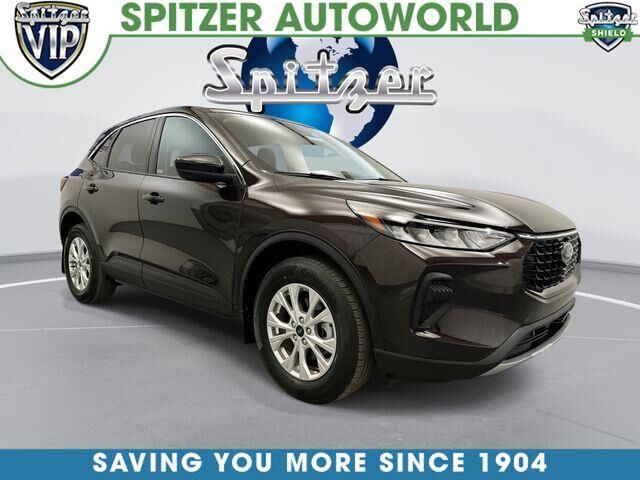 2023 Ford Escape Active — photo 1 of 12