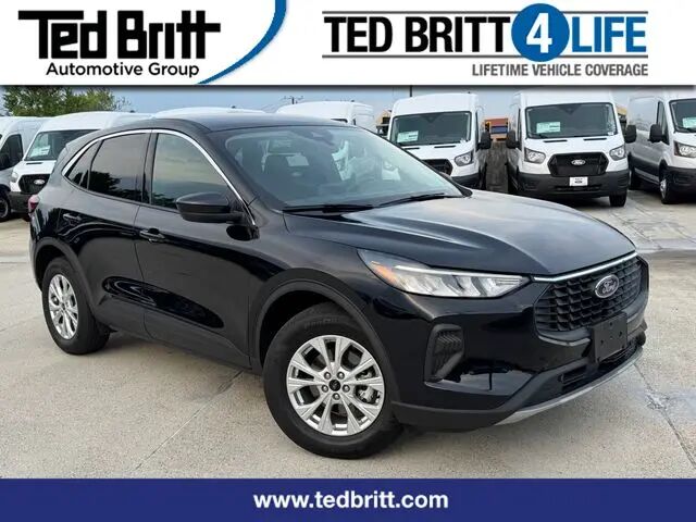 2023 Ford Escape Active — photo 1 of 13