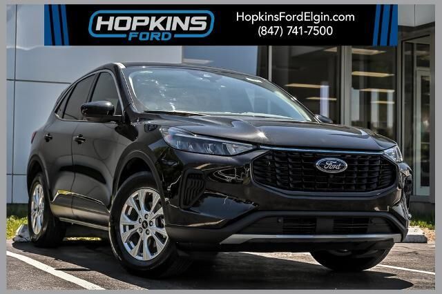 2023 Ford Escape Active — photo 1 of 13