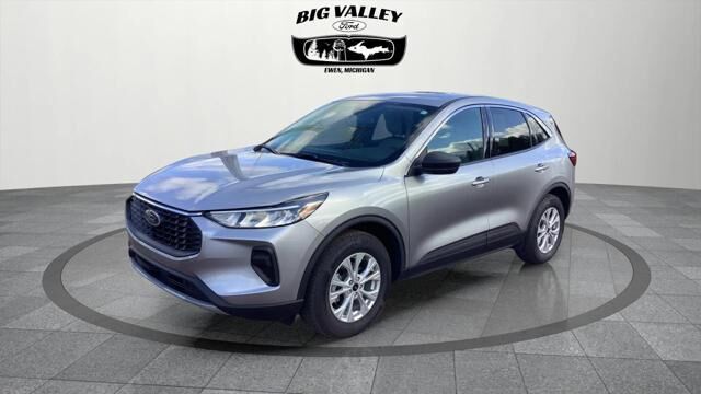 2023 Ford Escape Active — photo 1 of 13