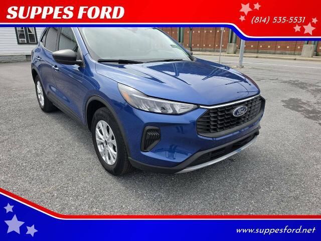 2023 Ford Escape Active — photo 1 of 26