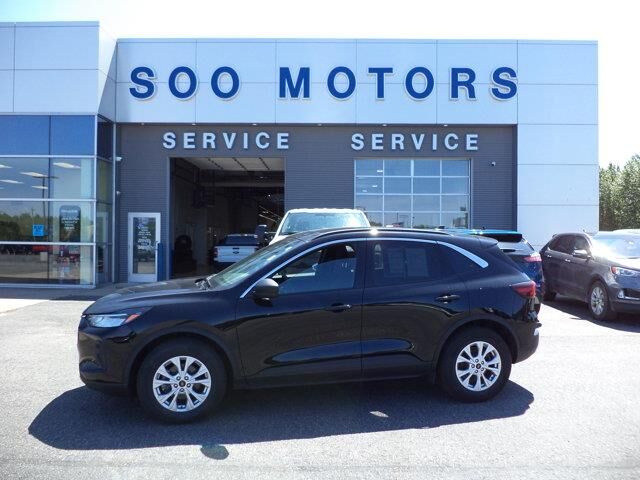 2024 Ford Escape Active — photo 1 of 12