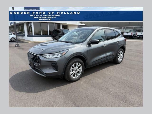 2025 Ford Escape Active — photo 1 of 13