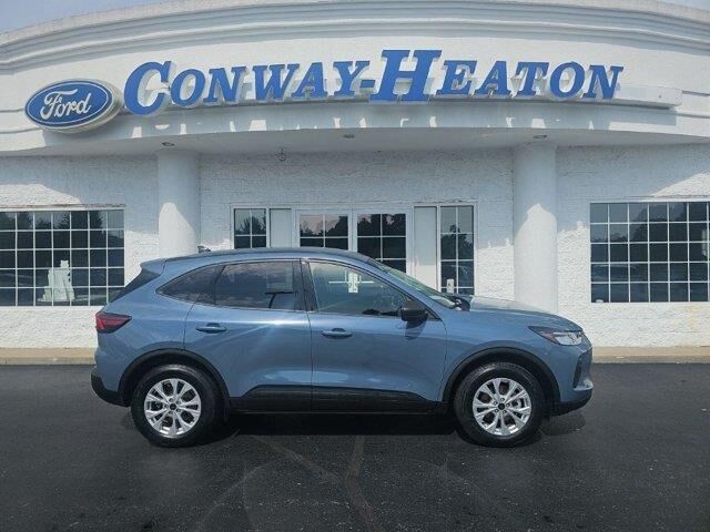 2025 Ford Escape Active — photo 1 of 26