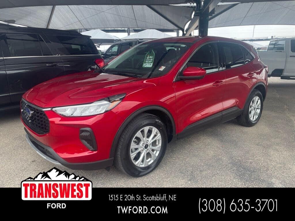 2023 Ford Escape Active — photo 1 of 27