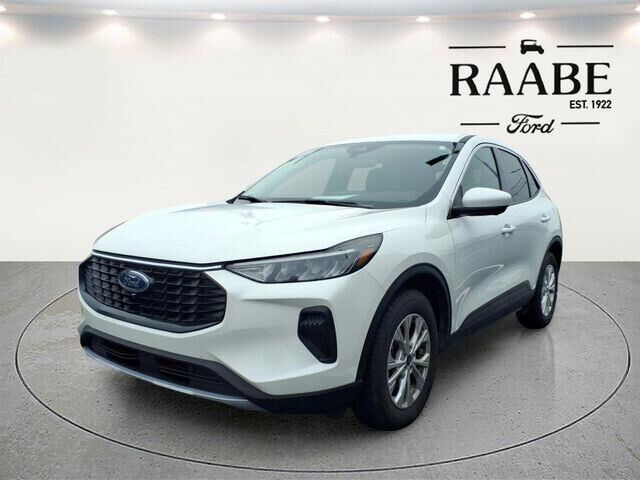 2023 Ford Escape Active — photo 1 of 13