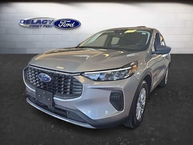2023 Ford Escape Active — photo 1 of 13