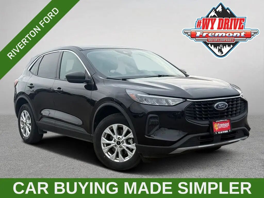 2024 Ford Escape Active — photo 1 of 27
