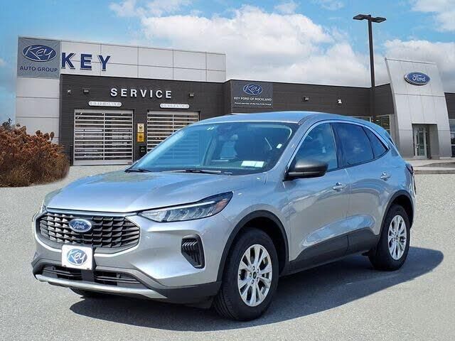 2024 Ford Escape Active — photo 1 of 2