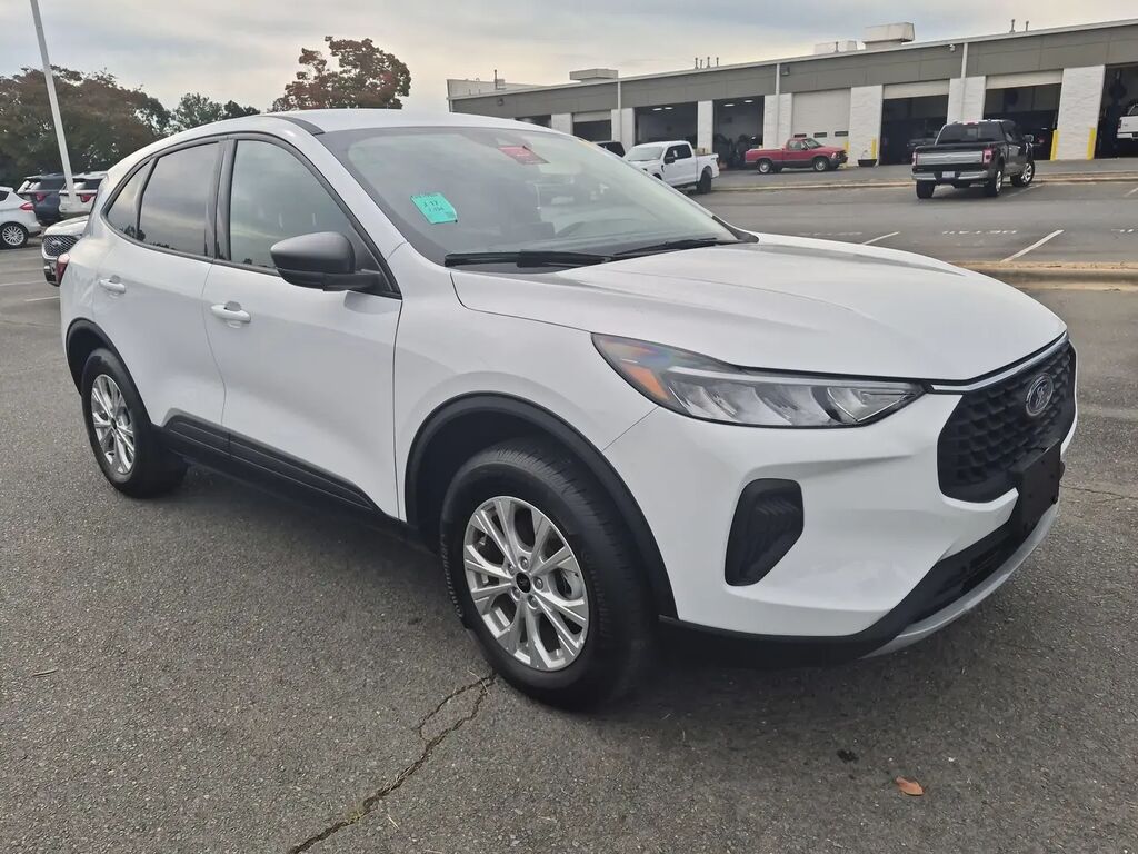 2026 Ford Escape Active — photo 1 of 13