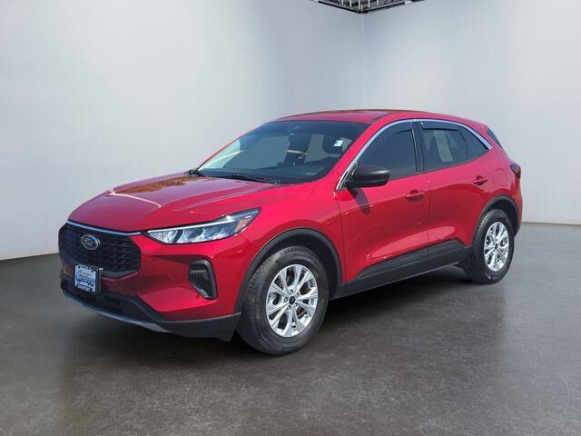 2023 Ford Escape Active — photo 1 of 27