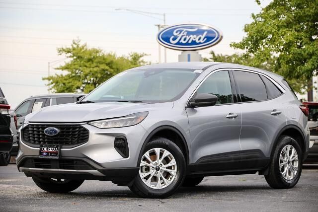 2023 Ford Escape Active — photo 1 of 26